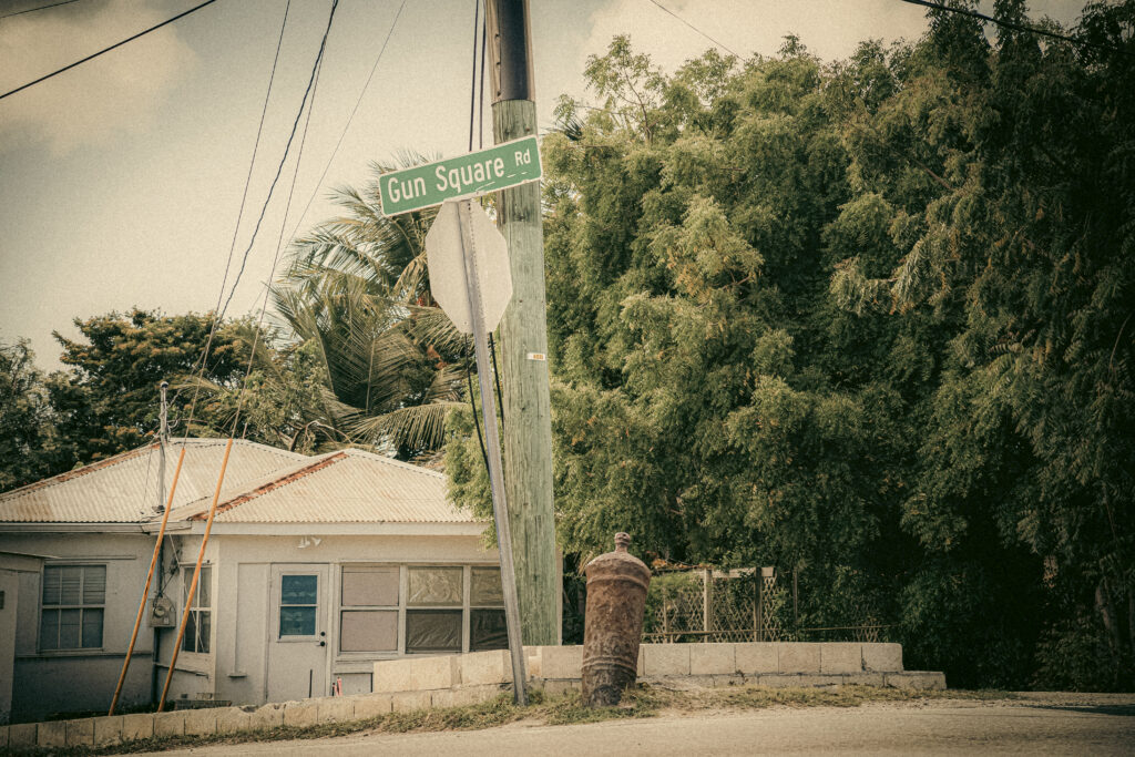 Image #3 - Gun Square